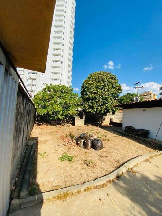 Casa com 3 dormitórios para alugar, 250 m² por R$ 8.000,00/mês - São Cristóvão - Teresina/PI
