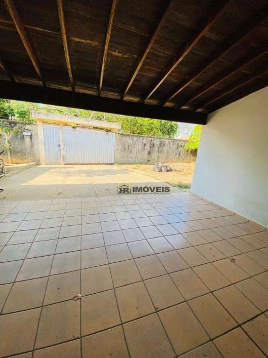 Casa com 3 dormitórios para alugar, 250 m² por R$ 8.000,00/mês - São Cristóvão - Teresina/PI