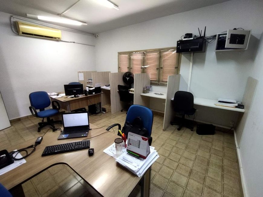 CASA COMERCIAL
