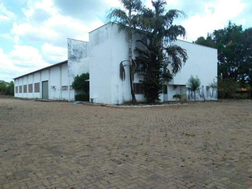 Excelente galpão para industrias e transportadoras, na BR-343, com 2.000 m² !