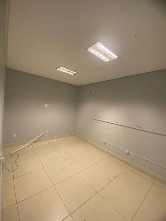 54973 - SALÃO COMERCIAL - AV JOÃO XXIII, 250