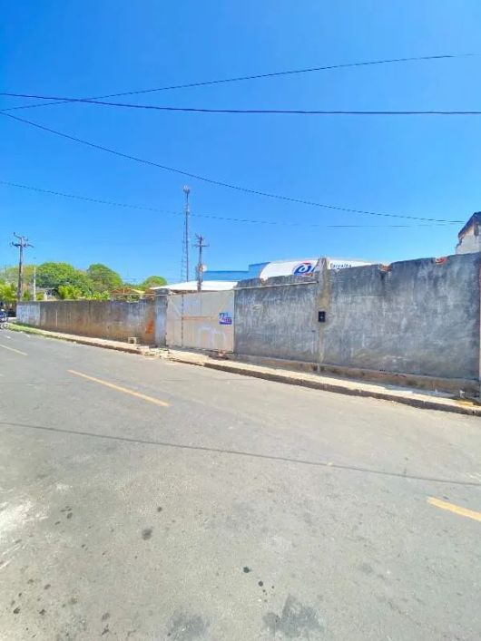 Lote comercial no Bairro Promorar