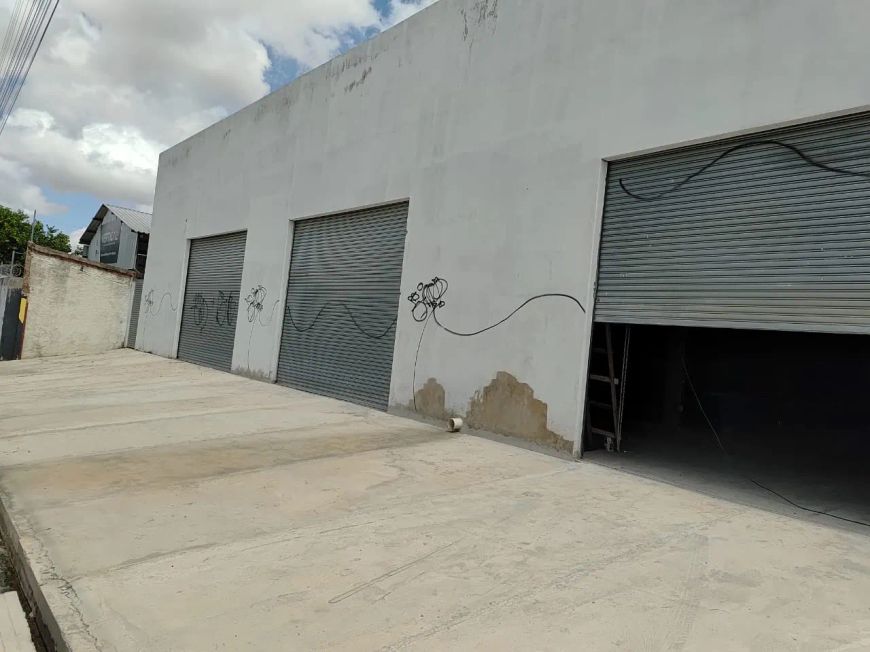 Galpão para aluguel com 726 metros quadrados, bairro São Sebastião, grande Dirceu, Teresina - PI