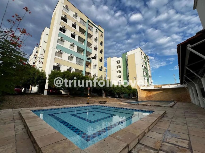 Apartamento no Cristo Rei a venda com 3 Quartos TR206022 THE -13VP2KQ