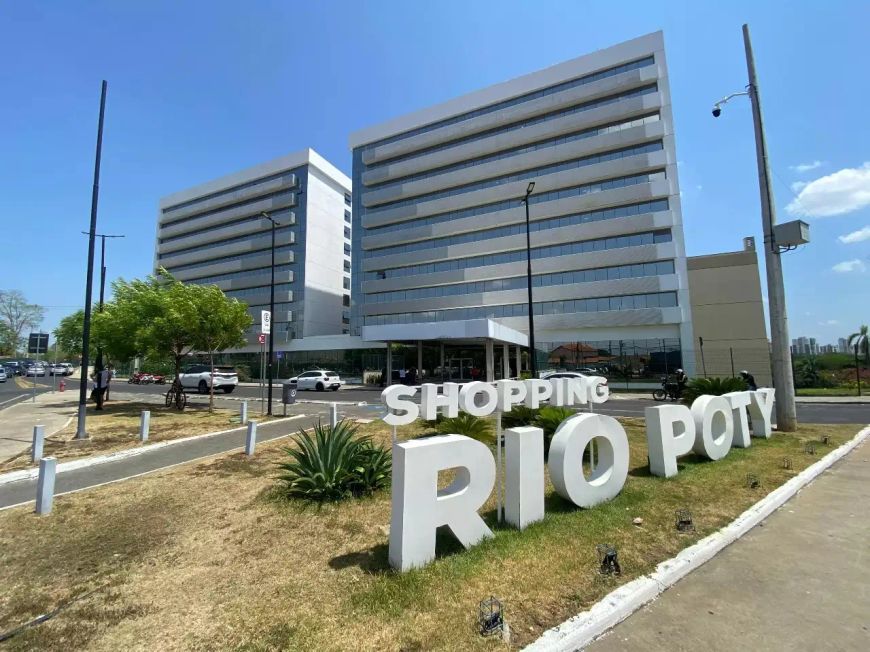 Shopping para aluguel possui 24 metros quadrados com 2 quartos em Porenquanto - Teresina - PI