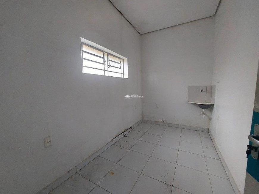 R.PRIMEIRO DE MAIO - BAIRRO: CENTRO/N