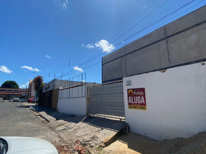 Ponto comercial para alugar para lojas e escritórios com 70M² lado da igreja de Fátima no jóquei.