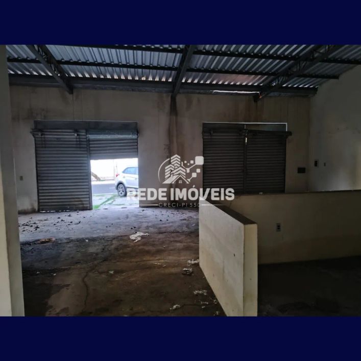 EXCELENTE PONTO COMERCIAL NA AV. ININGA ESQUINA C/ AV. CEL. COSTA ARAÚJO