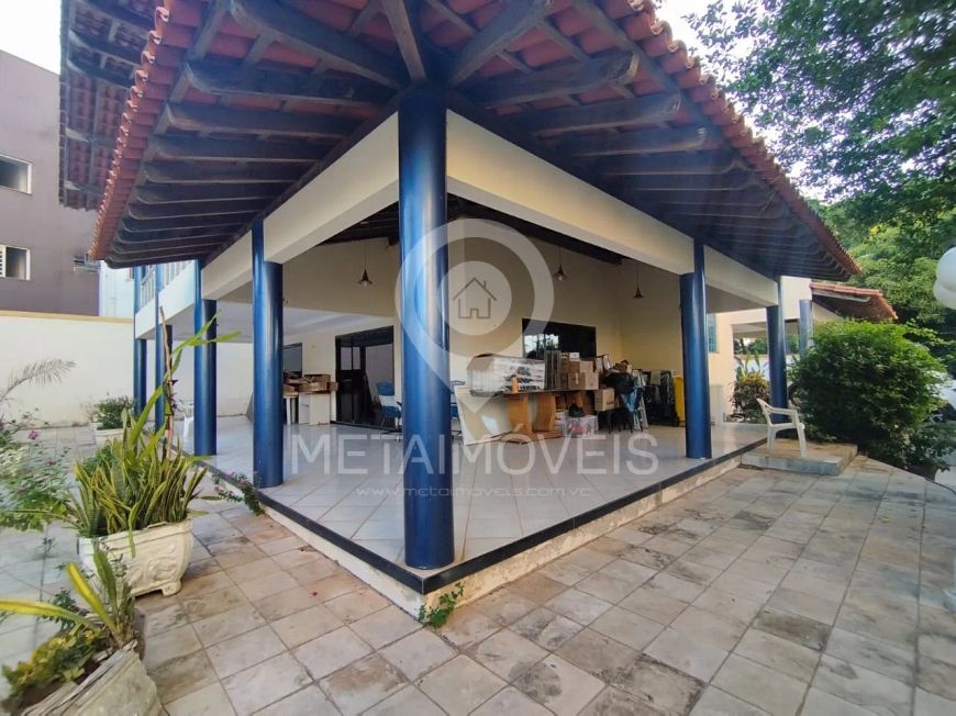 Casa Comercial de Alto Padrão para Locação em Teresina-PI, Bairro Ininga prox a UFPI: 6 Quartos, 5 S
