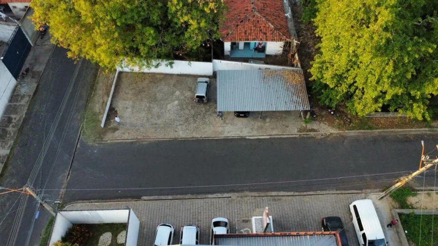 Galpão para locação em Teresina com 2000 m² , ideal para garagens, oficinas e depósitos