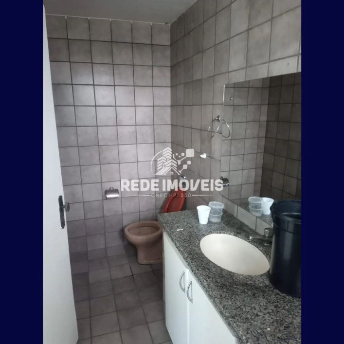 ALUGO OU VENDO CASA BAIRRO ININGA - LOCAÇÃO RESIENCIAL OU COMERCIAL