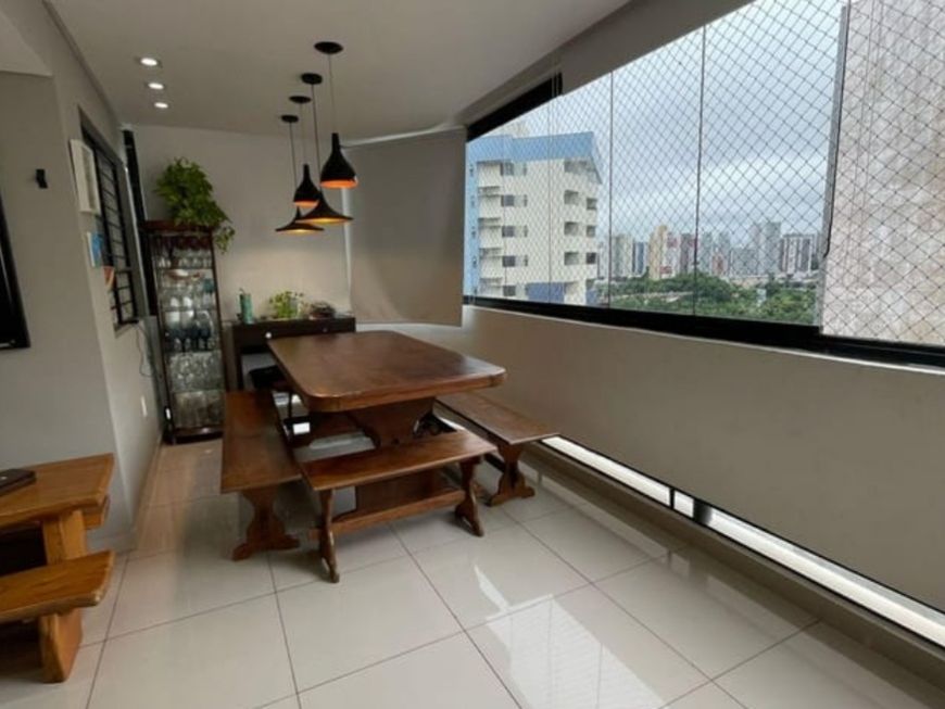 Apartamento para venda possui 198 m2 com 4 quartos em Frei Serafim - Teresina - PI