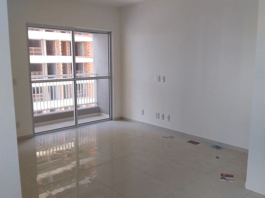 Belo apartamento de 3 quartos, no Ilhotas. - Favor confira a Descrição do imóvel