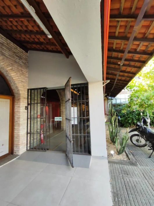 Thailson / Alugo ponto comercial