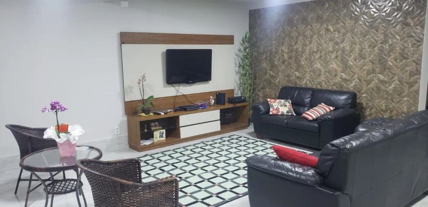 Vendo Excelente casa de 4 Quartos na Vicente Pires .