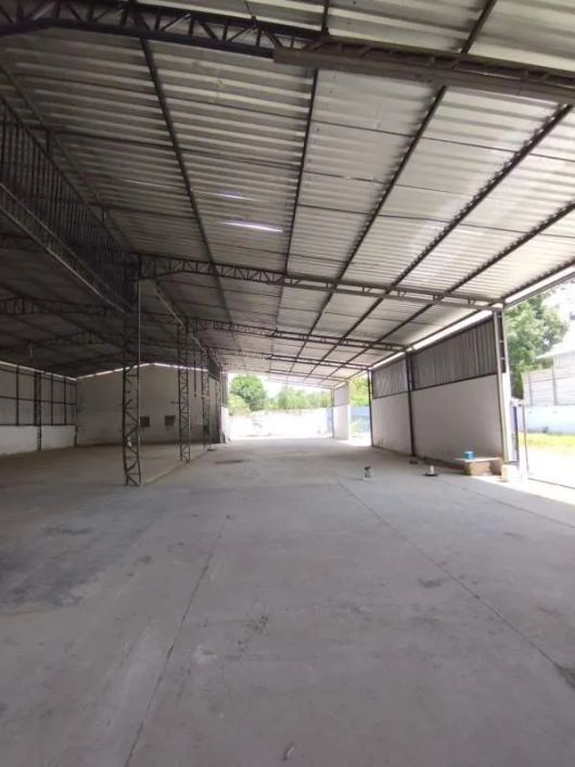 Galpão para Locação – 720 m² em Terreno de 6.400 m²