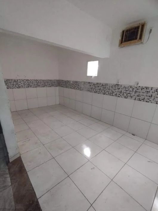 Ponto comercial ao lado da Ponte Estaiada