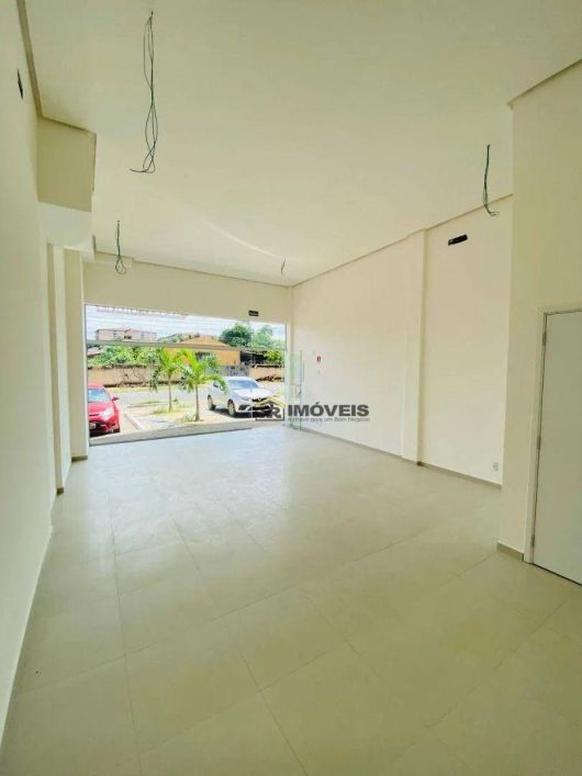 Ponto comercial disponível para locação - Cabral