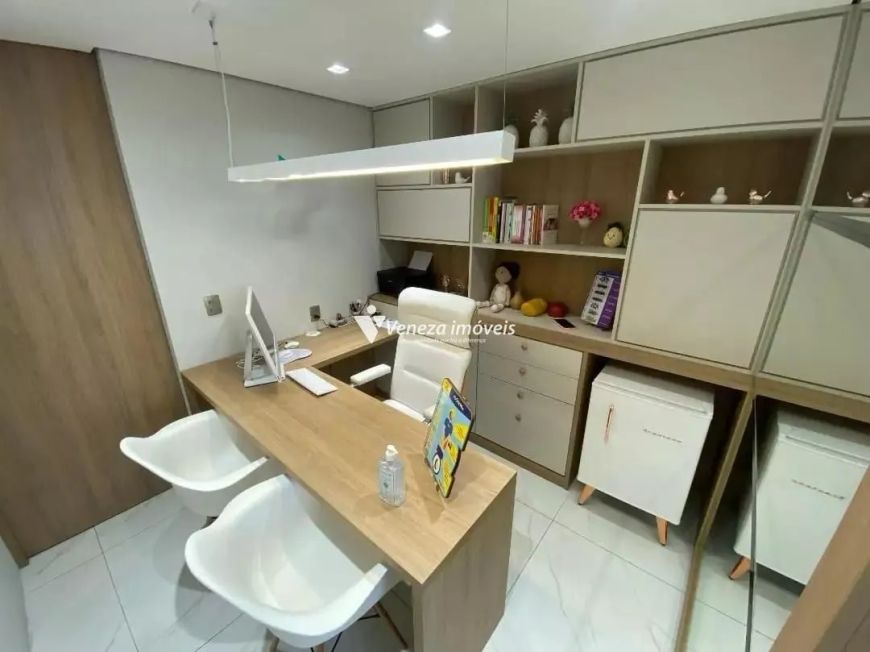 Sala mobiliada no Centro Empresarial Shopping Rio Poty para aluguel