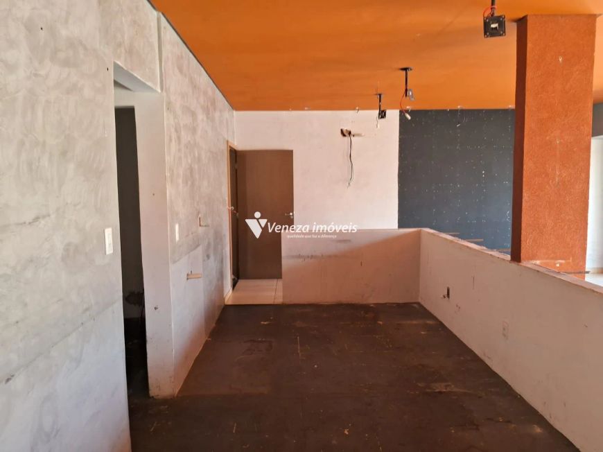 Ponto Comercial de Esquina na Dom Severino para aluguel