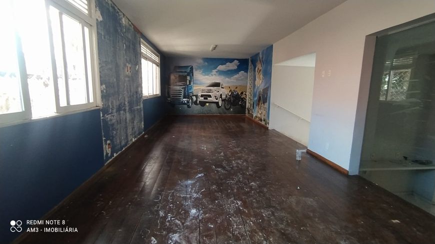 Casa comercial com 08 salas, 250 m², próximo a Med-Imagem e á 30 metros da Av, Frei Serafim!