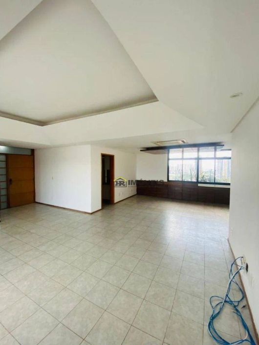 Apartamento Disponível para Aluguel e Venda- Edf. Laura Viana com 4 dormitórios - 238 m² - São Crist