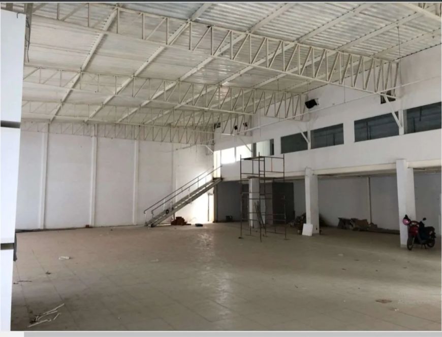 Prédio comercial, no Centro de Teresina / PI