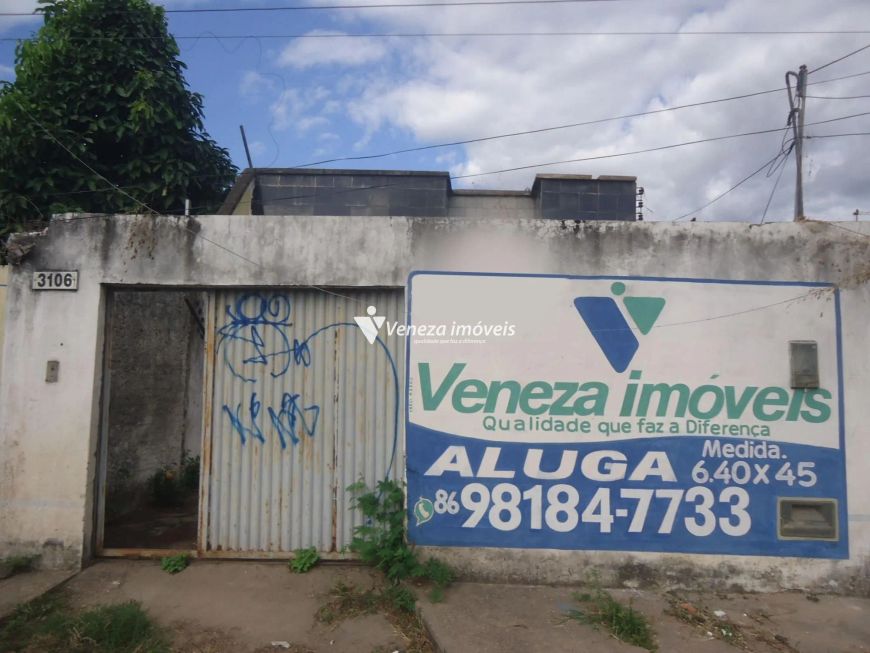 Casa Comercial na Av. Pres. Kennedy para aluguel