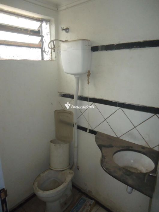 Casa Comercial na Av. Pres. Kennedy para aluguel