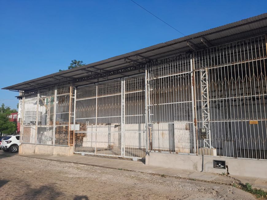 Galpão para aluguel possui 1022 metros quadrados em Pirajá - Teresina - PI