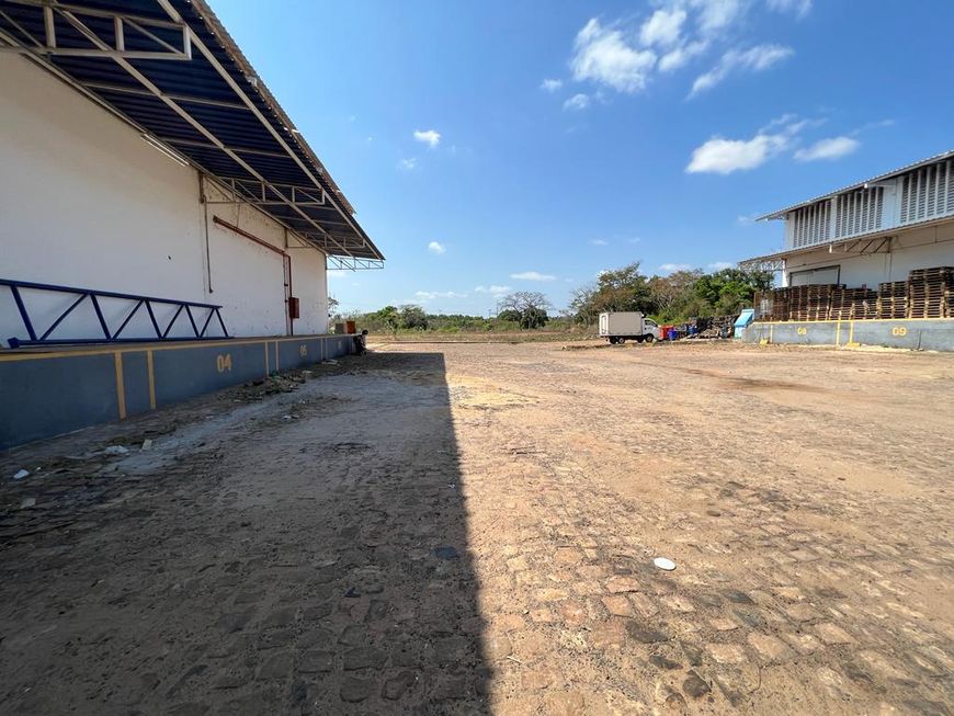 Galpão comercial em condômino em Teresina com 1.000m², pátio e portaria 24 horas!