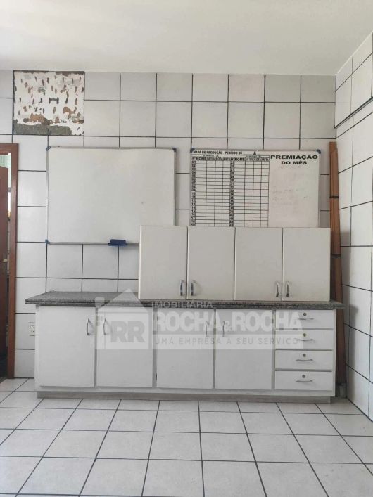 Sala Comercial para alugar com 0,00 metros quadrados no CENTRO - Teresina - Piauí