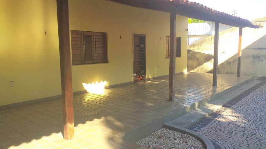 Casa para aluguel, 4 quartos, 3 suítes, 4 vagas, Horto - Teresina/PI