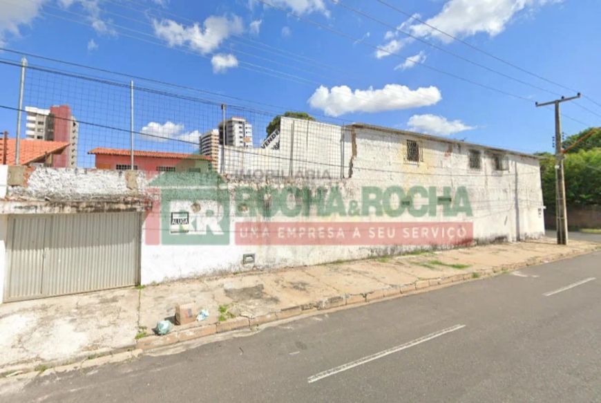 Casa para alugar com 379,71 metros quadrados no FATIMA - Teresina - Piauí