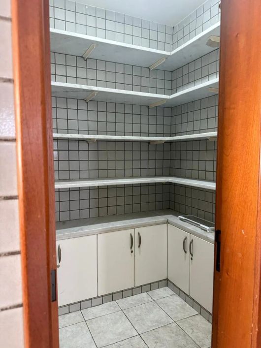 Imóvel para aluguel tem 238 metros quadrados com 3 quartos em São Cristóvão - Teresina - PI