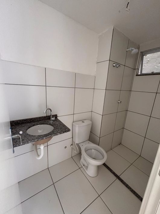 Alugo Condominio Barra Sul apt. com 2 quartos em Bela Vista - Teresina - PI