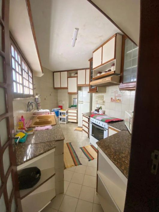 GENESIS - Imóvel para aluguel possui 800 metros quadrados com 4 quartos em Ininga - Teresina - PI