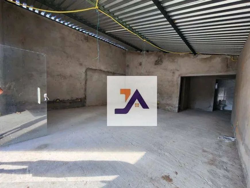 Imóvel comercial composto por 4 salas, sendo 3 salas disponíveis para locação. em Fátima