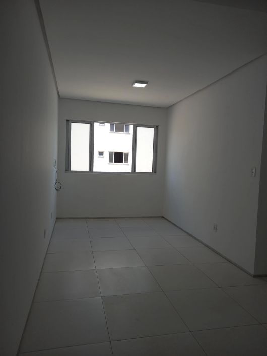 Alugo Condominio Parque das Flores com 3 quartos em Uruguai - Teresina - PI