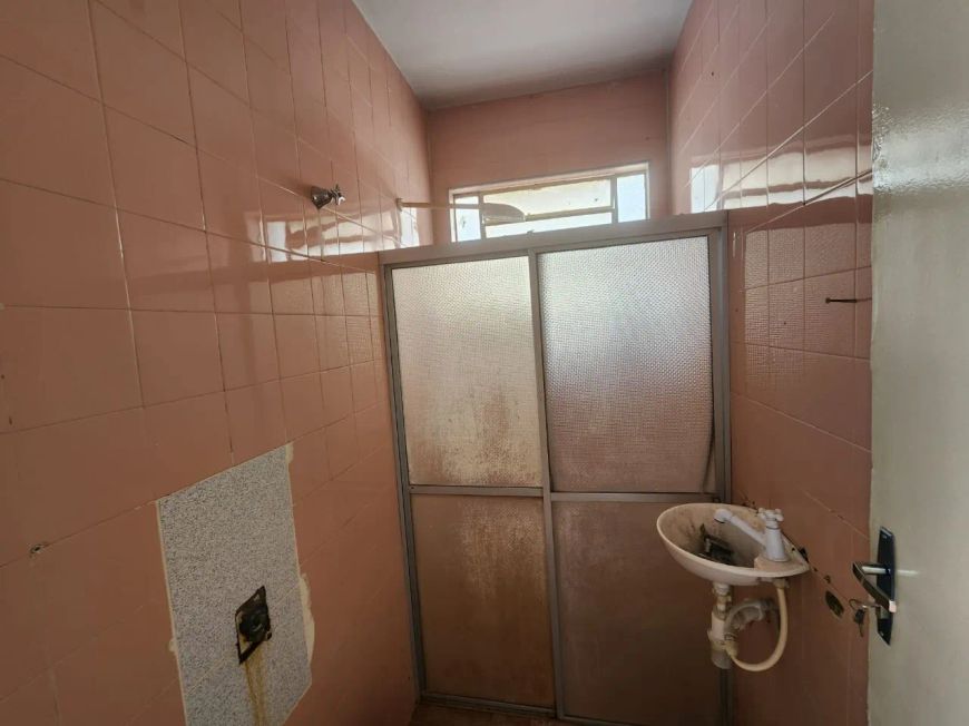 Casa duplex no bairro Ininga zona leste de Teresina, com 04 suítes, próximo a UFPI.