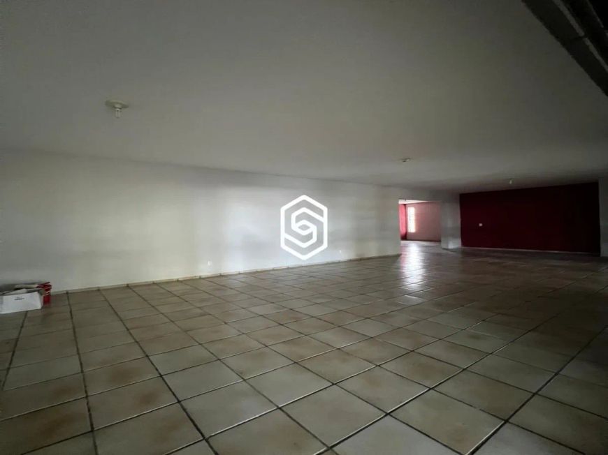 CASA COMERCIAL NO BAIRRO SÃO CRISTOVÃO
