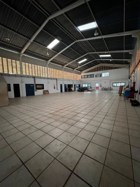 Imóvel para aluguel com 2000 metros quadrados em Noivos - Teresina - PI