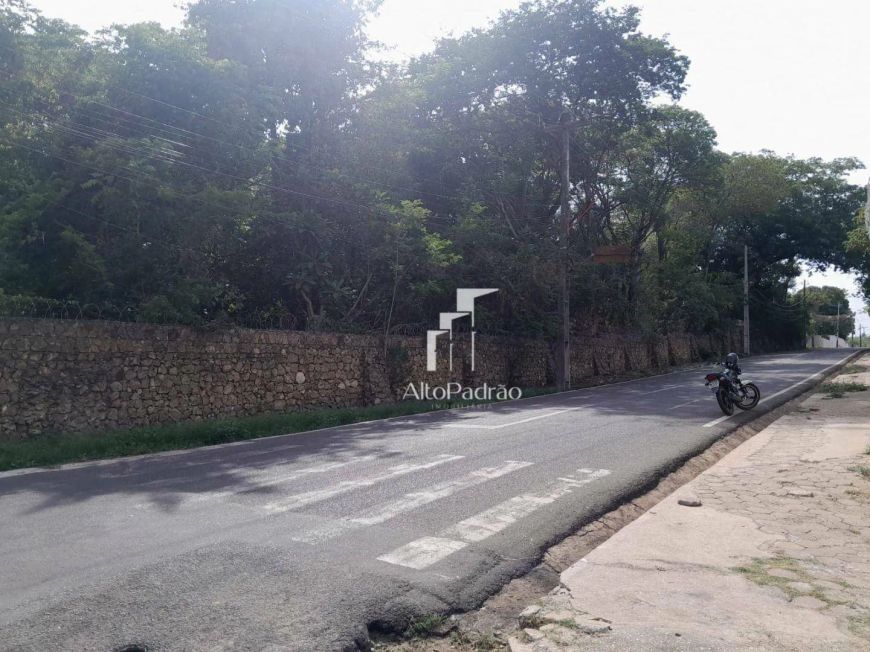 Terreno à venda ou locação com casa - Av. Kennedy, Teresina/PI