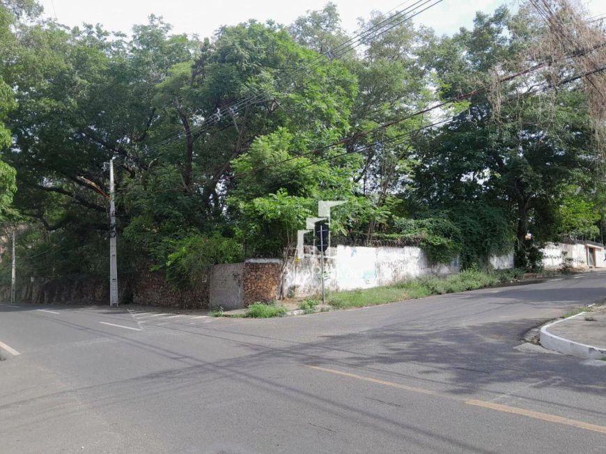 Terreno à venda ou locação com casa - Av. Kennedy, Teresina/PI