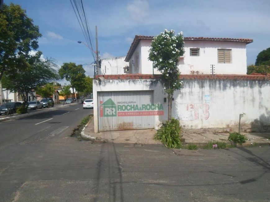 Casa para alugar com 234,00 metros quadrados no CENTRO - Teresina - Piauí