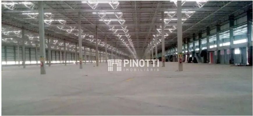 Galpão para alugar, 3243 m² por R$ 136.206,00/mês - Batistini - São Bernardo do Campo/SP