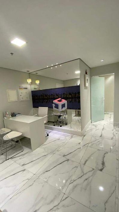 Prédio com 564m² localizado no Centro de São Bernardo do Campo - SP.