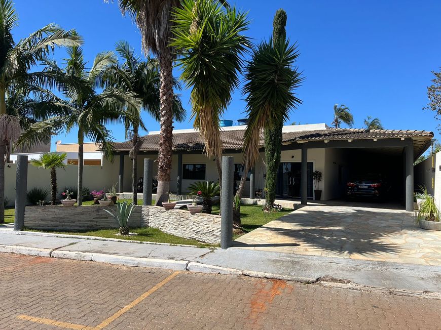 Casa ponte alta norte, 3 quartos, lote 1200m², salão de festas, ótima localização