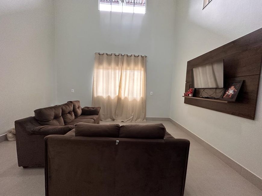 Vendo Sobrado com 4 suítes no setor habitacional Vicente Pires, Chácara 180, Escriturada, OAlmeida
