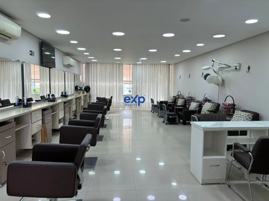 Prédio comercial TOP na Bela Vista: 4 andares + subsolo, ideal para seu negócio!